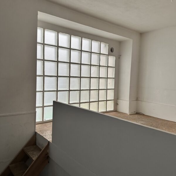 E76DF55F-35DA-4FEE-A4E6-724D7F70C827