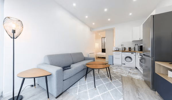 76f9a02f-d33d-4d6a-9ecc-ba87a2d5abe9